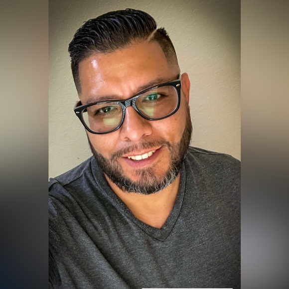 Meet your Posher, James - Picture 1 of 7